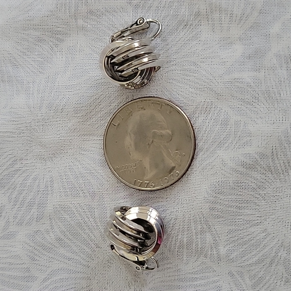 Trifari Silver Knot Clip Earrings - Picture 4 of 4